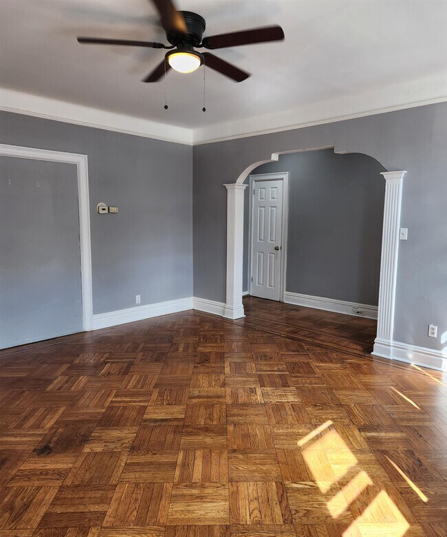 Building Photo - 334 Stegman Pkwy