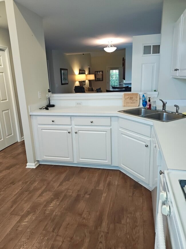 Building Photo - 6353 Double Eagle Dr