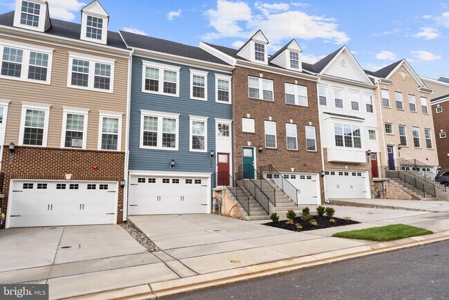 Building Photo - 516 Downswing Rd