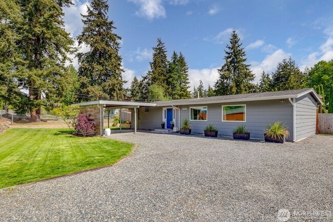 Primary Photo - 3Bd/2Ba Lynnwood House