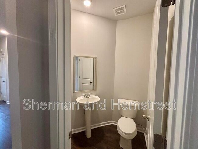 Building Photo - 934 Quaint Parish Cir