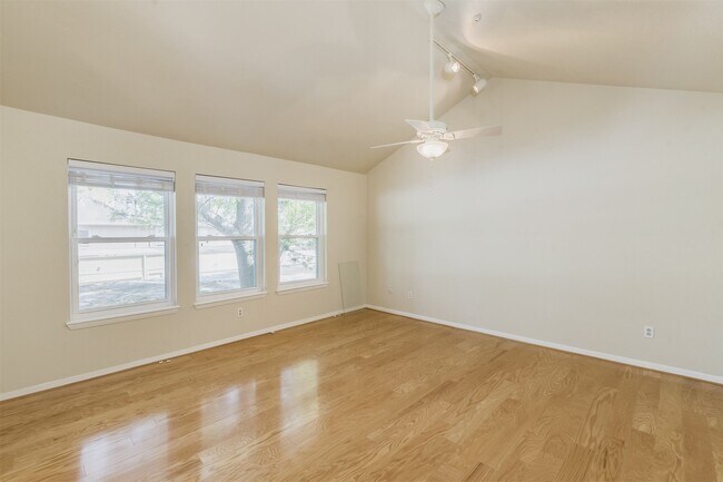 Building Photo - 15169 Kimberley Ct