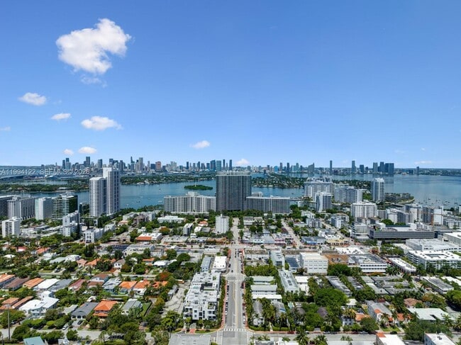 Building Photo - 1030 15th St