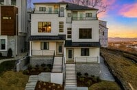 Building Photo - 429 36th Ave N