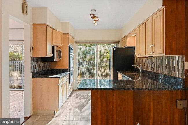 Building Photo - 1126 Ormond Ct