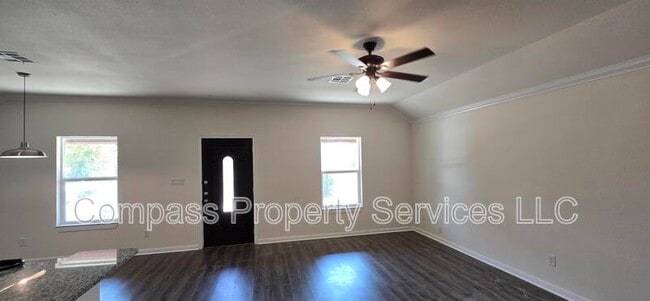 Building Photo - 2808 S 8th St