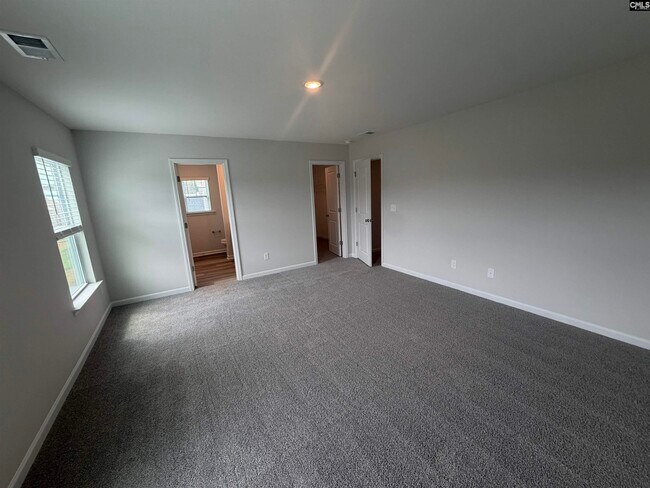 Building Photo - 178 Laurinton Farms Rd