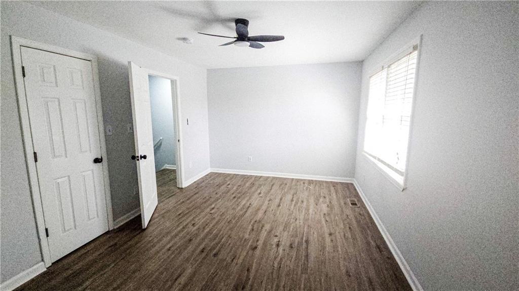 Building Photo - 5582 Windwood Rd