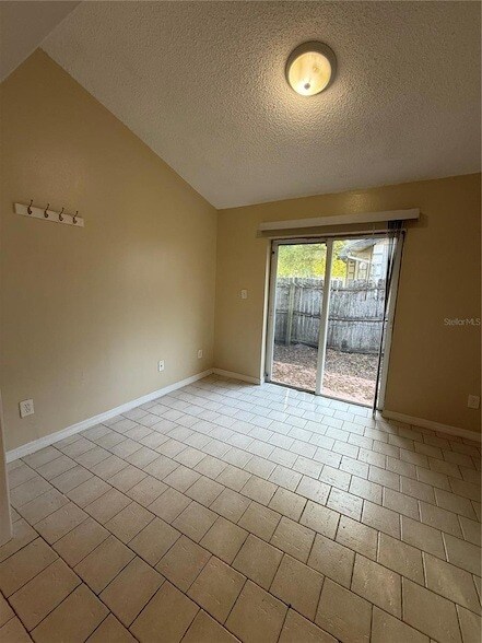 Building Photo - 776 Wolf Creek Ct