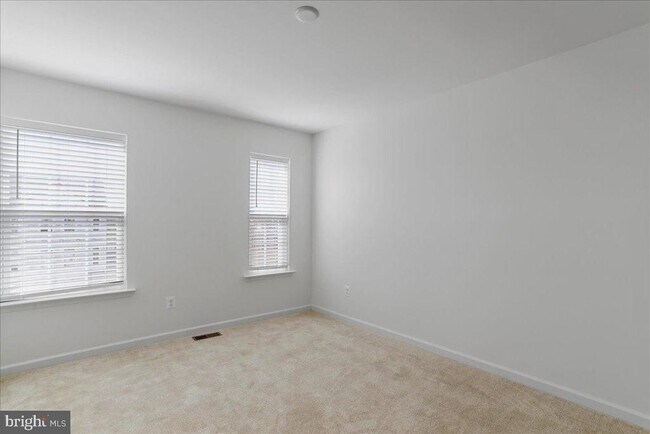 Building Photo - 21 Stafford Pl
