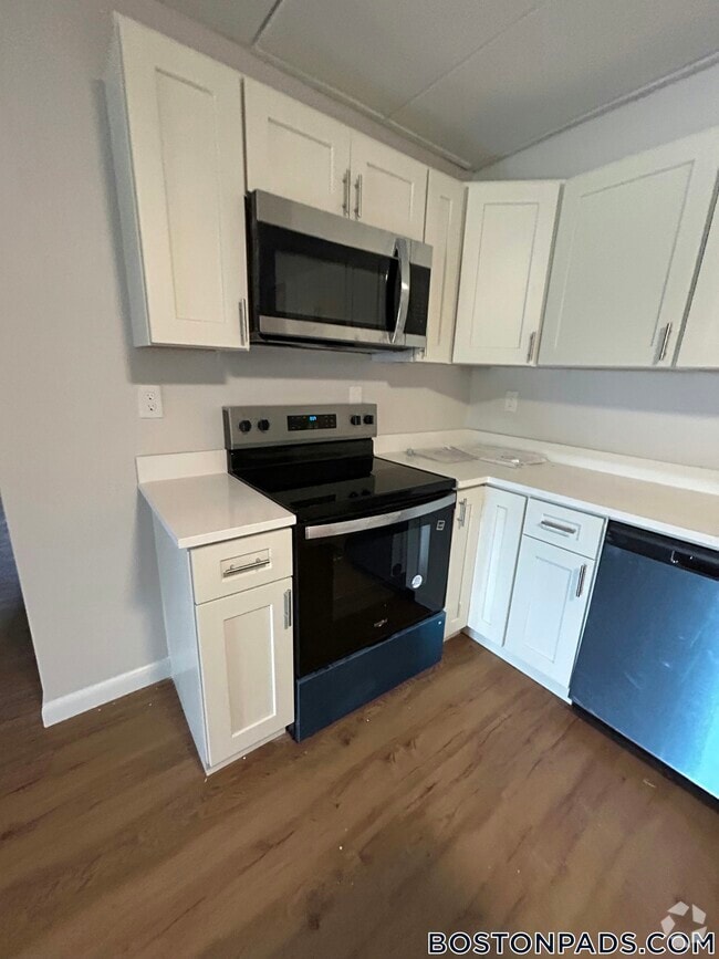 Building Photo - 30 Normandy Ave