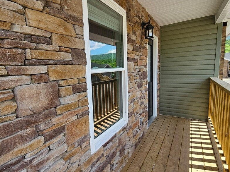 Building Photo - 9930 US-11