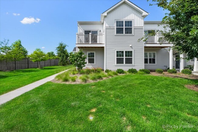 Building Photo - 466 Comstock Rd