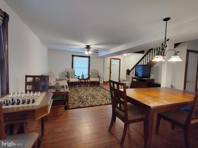 Building Photo - 518 Brunswick St