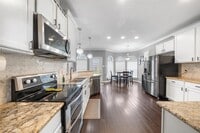 Building Photo - 718 S Diamondhead Blvd