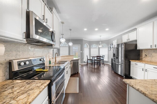 Building Photo - 718 S Diamondhead Blvd