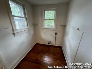 Building Photo - 420 Benton St