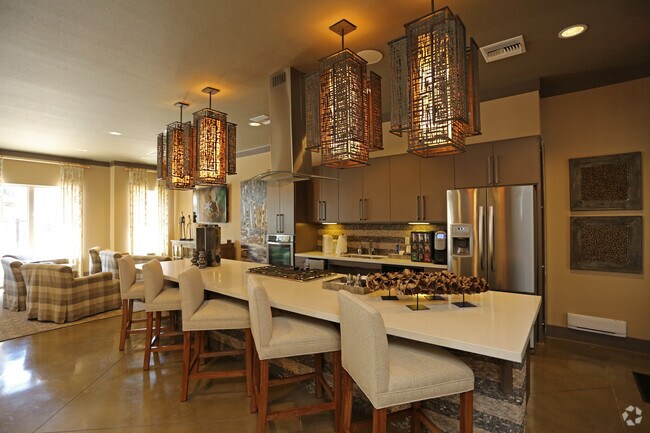 Clubhouse - Camden Flatirons