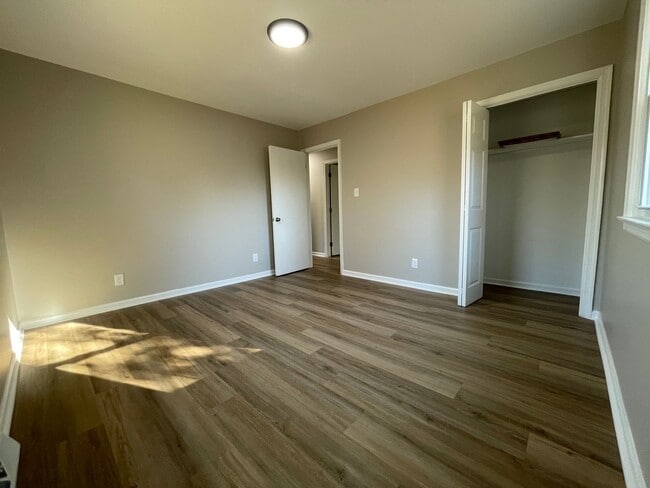 Building Photo - Remodeled Rancher Style Home