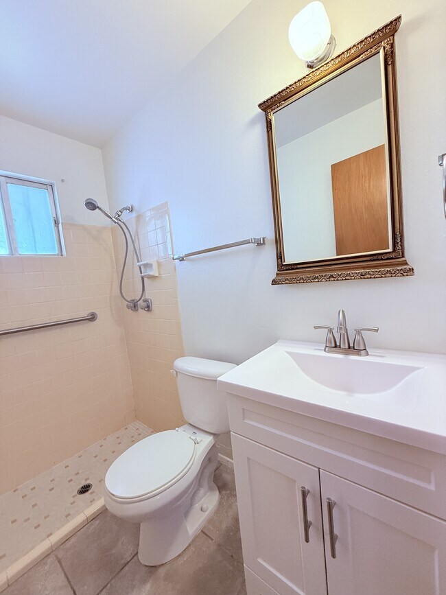 Building Photo - 4834 N Los Altos Pl
