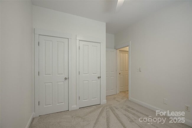 Building Photo - 11330 Deer Ridge Ln