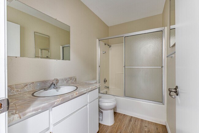 Building Photo - 3521 Akeby Dr
