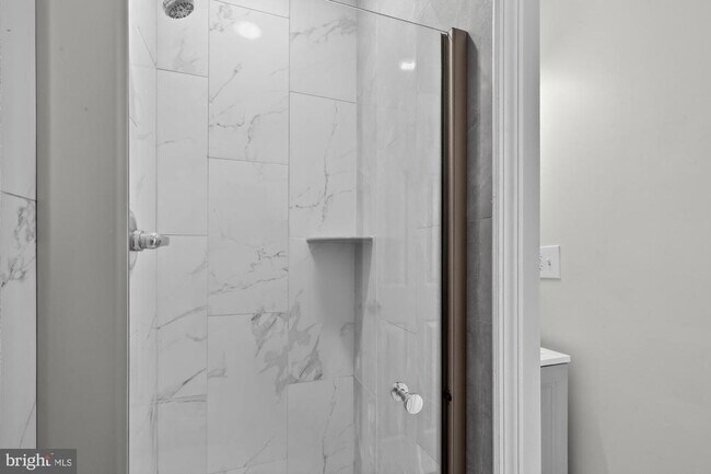 Building Photo - 2604 Frankford Ave