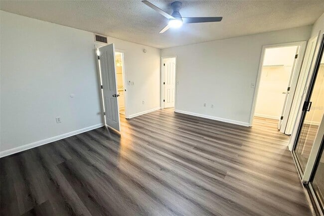 Building Photo - 501 SW 75th St