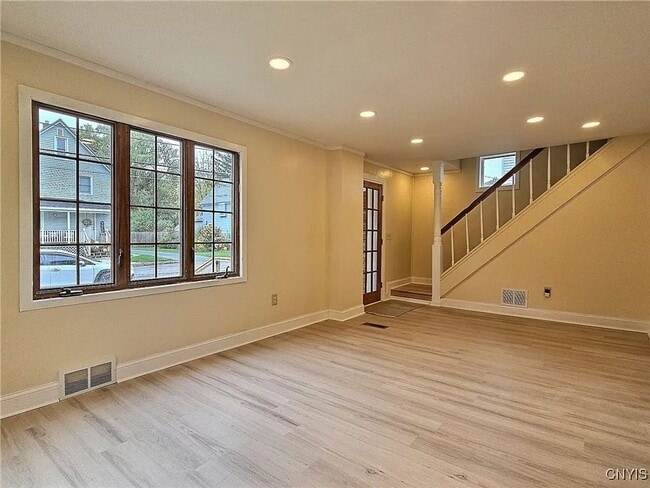 Building Photo - 3 Bed 1.5 Bath Rental in Sherrill NY