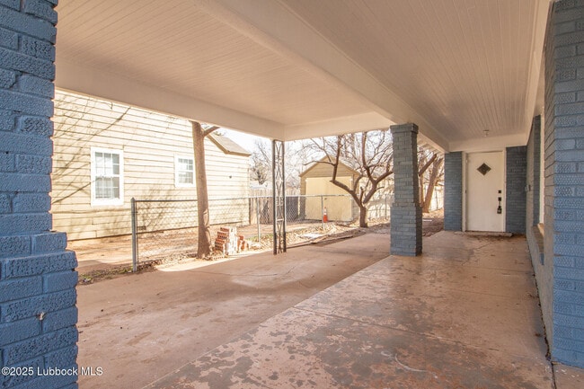 Building Photo - 2123 26th St