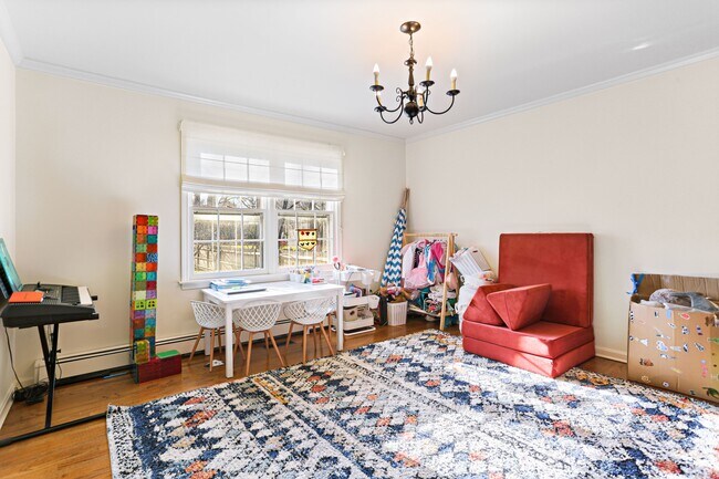 Building Photo - 38A Orchard St