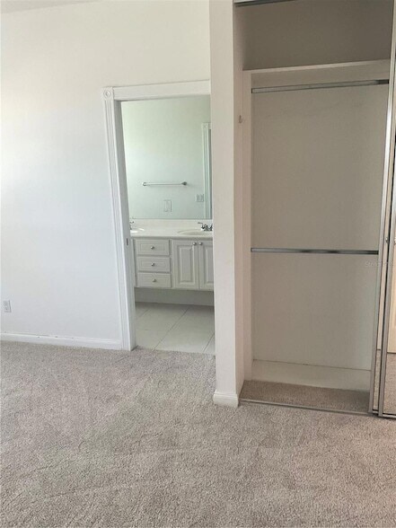 Building Photo - 7580 Andora Dr