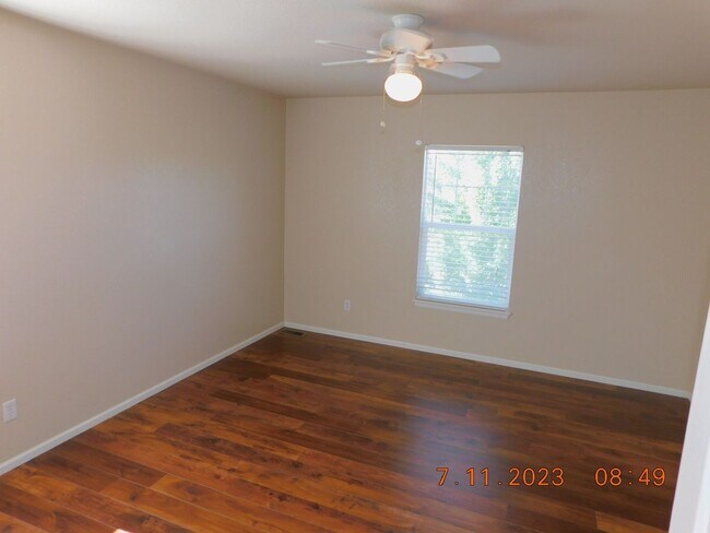 Building Photo - Beautiful Littleton home located in the desired Marston neighborhood!
