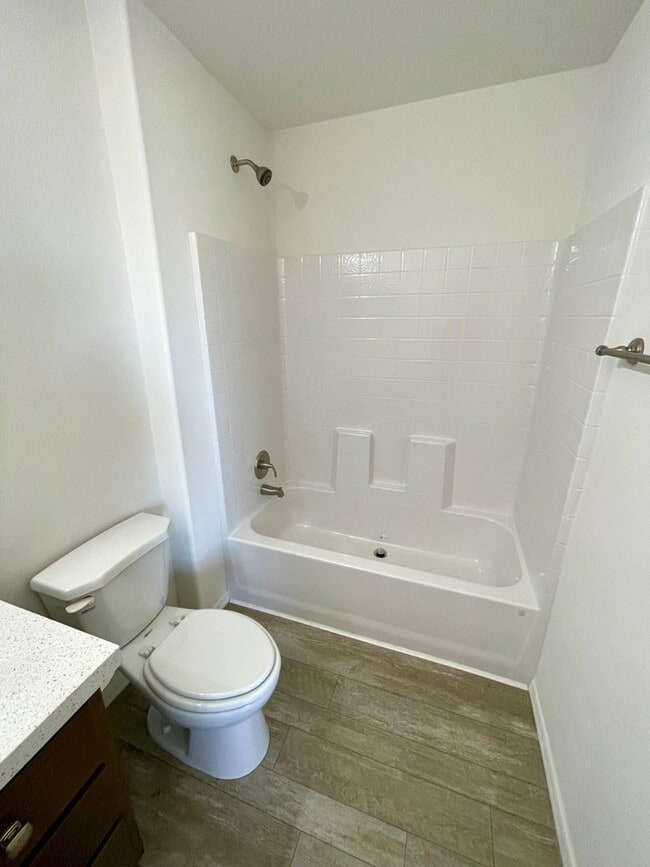 Building Photo - Great 2 Bedroom, 2 Bathroom Home!