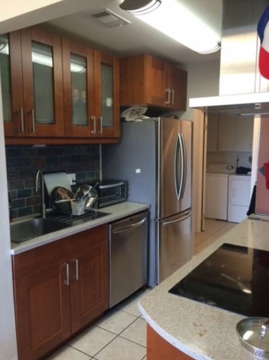 Building Photo - PRE LEASE: Large Updated 2 Bed 1.5 Bath Condo Close To Campus!