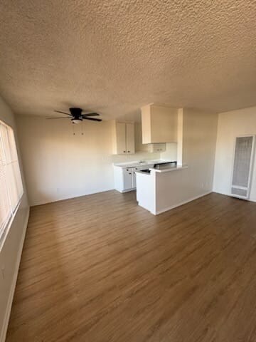 Building Photo - 6833 Sepulveda Blvd