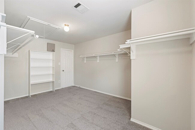 Building Photo - 1211 Ennis St