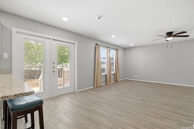 Building Photo - 655 Rattler Bluff