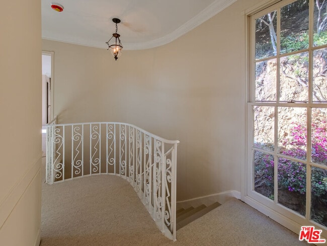 Building Photo - 8967 St Ives Dr