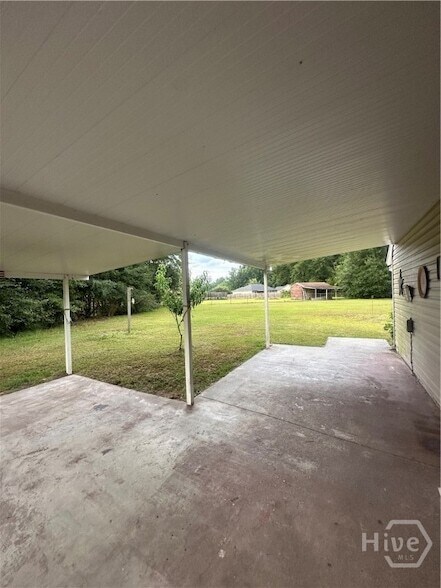 Building Photo - 109 Live Oak Cir