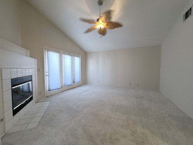 Building Photo - 7620 Marluna Ct