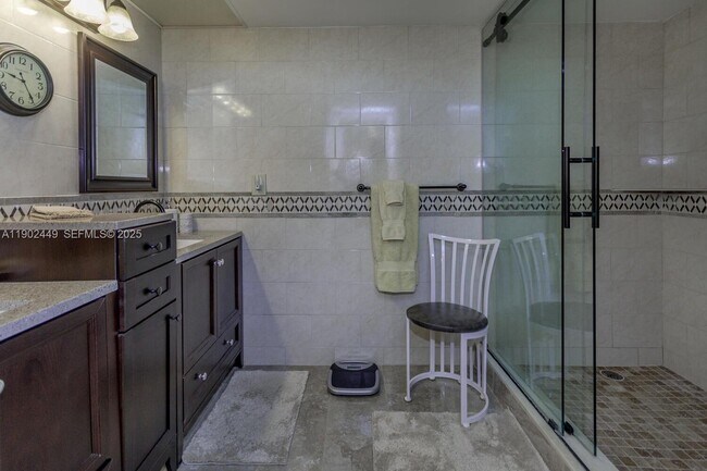 Building Photo - 290 Celestial Way