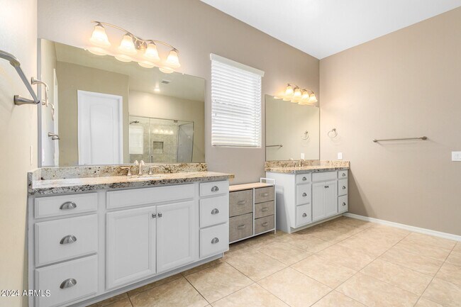 Building Photo - 14549 S 178th Dr