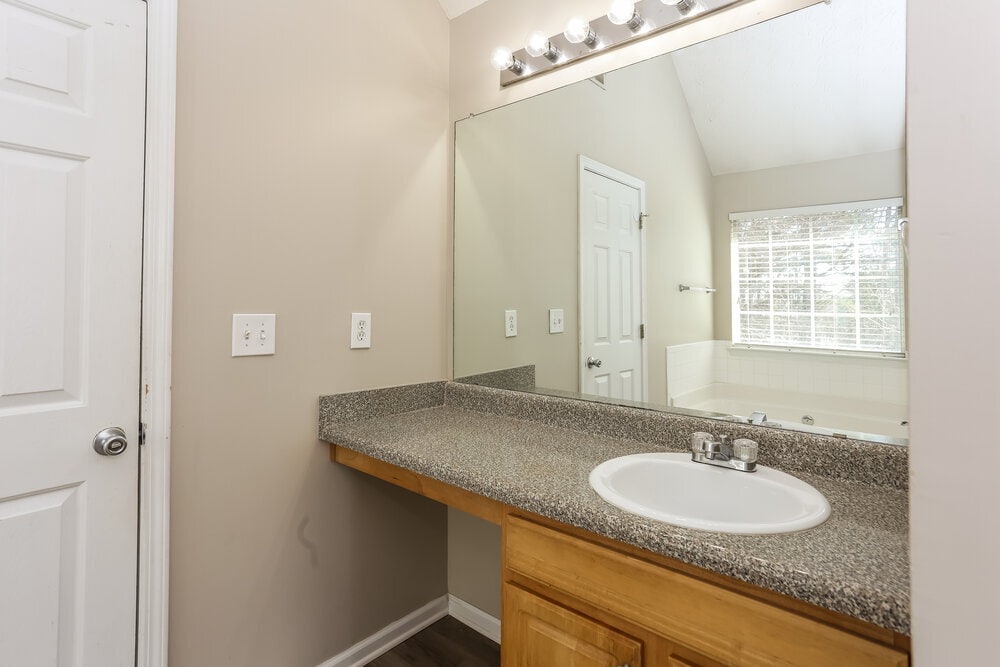 Building Photo - 4253 Kensington Cove