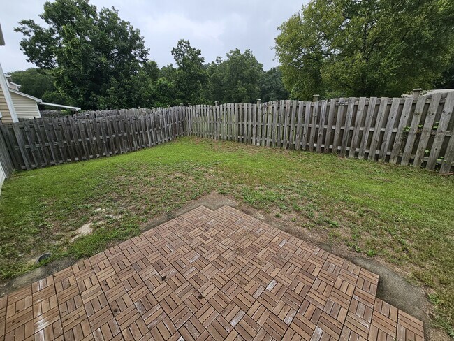 Building Photo - 124 Harvest Glen Ln