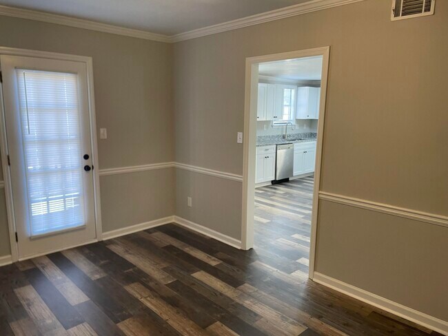 Building Photo - 325 Hackamore Trail