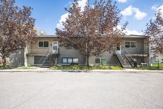 Building Photo - W870IL