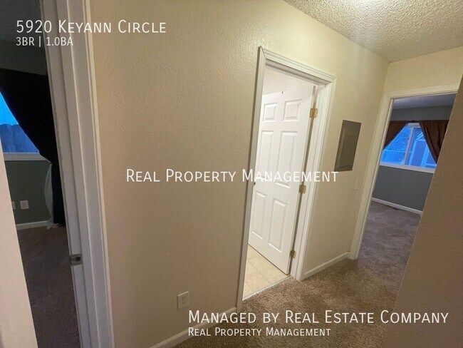 Building Photo - 5920 Keyann Cir