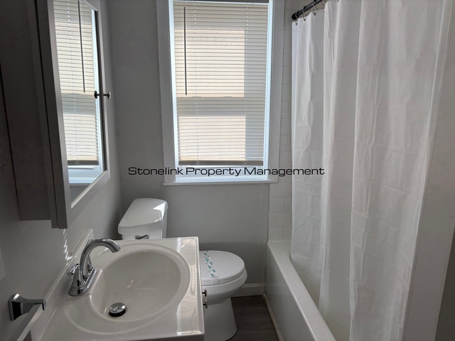 Building Photo - 125-127 Pond Street