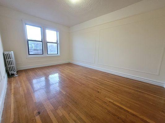 Building Photo - 1 bedroom in BRONX NY 10462